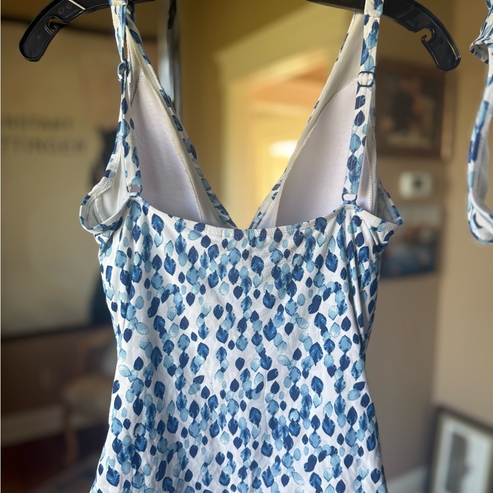 Nip/Tuck Blue and White Print tankini Swimsuit Set - Picture 2 of 4